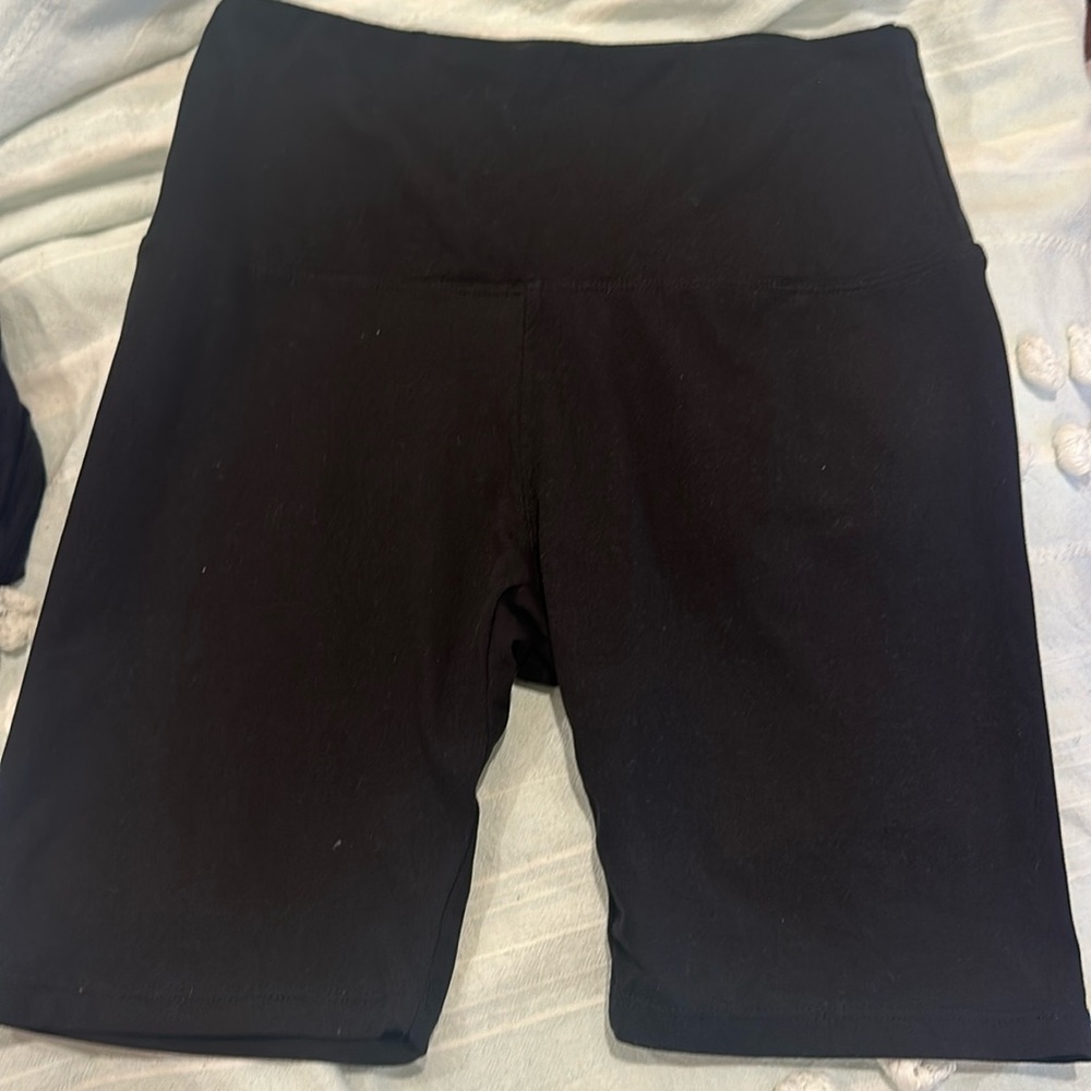 black biker shorts